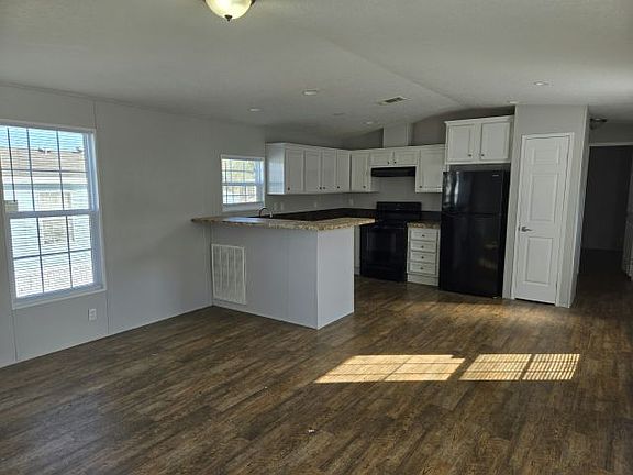 2nd image of 1234 Reynolds Rd #230