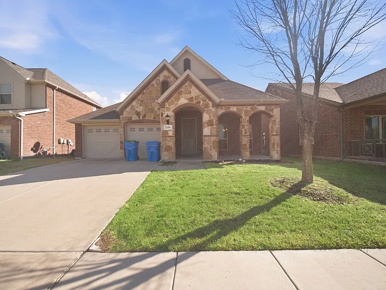 2306 Lucerne Dr — Photo 20