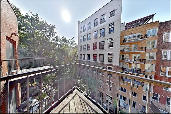 Rented by REAL New York | media 3