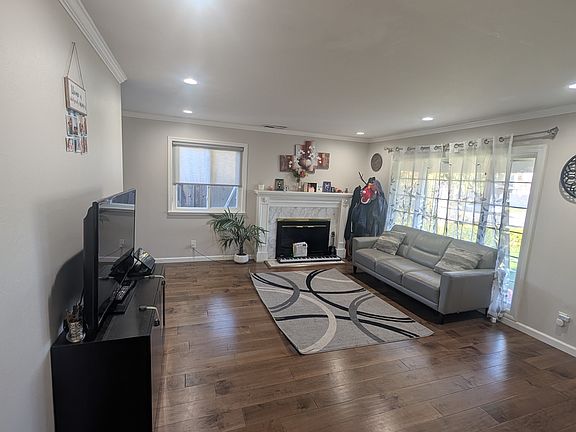 2nd image of 5197 Halifax Dr