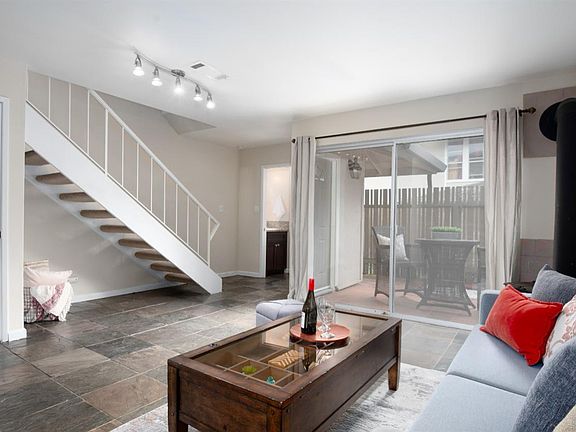 3rd image of 103 Roundtree Boulevard