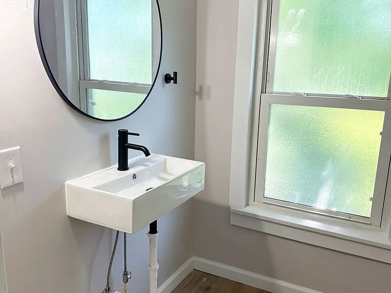 4748 Warnock Ave — Photo 13