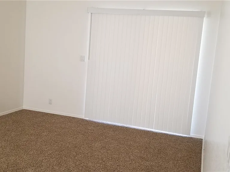4492 S Caitlan Ave — Photo 6