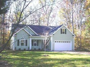 5135 Sourwood Rd, Durham, NC 27712