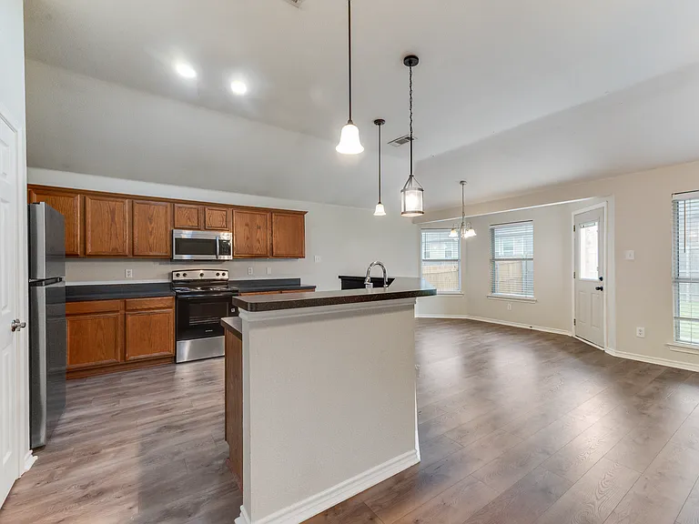 1913 Wahoo Dr — Photo 15