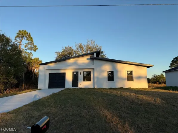 339 Western Ave S, Lehigh Acres, FL 33974
