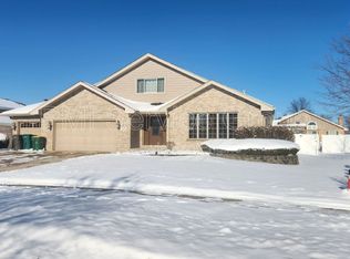 1322 Foxford Ln, Lockport, IL 60441
