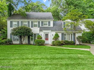 4132 Sheraton Rd, Toledo, OH 43606