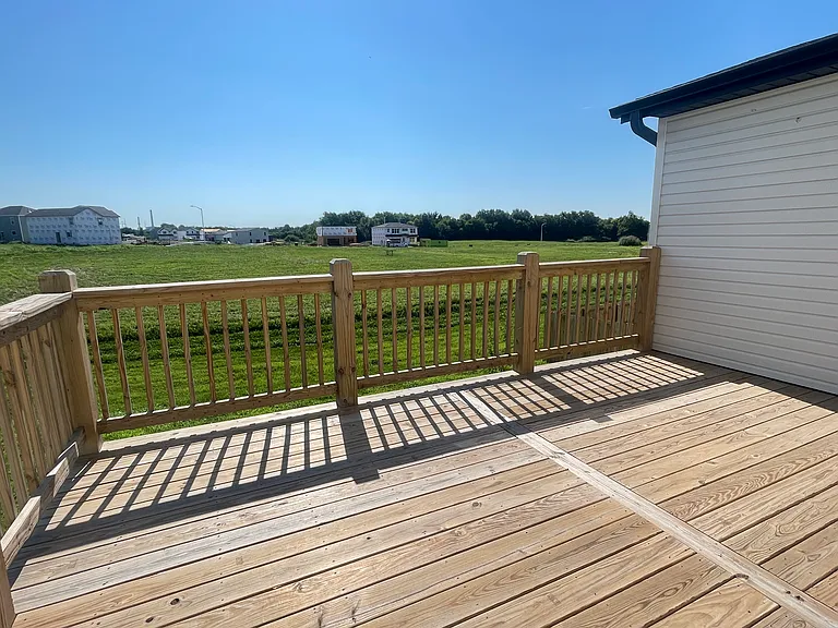 1722 N Hawthorne Pl — Photo 18