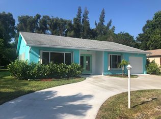 7196 Pine Bluff Dr, Lake Worth, FL 33467