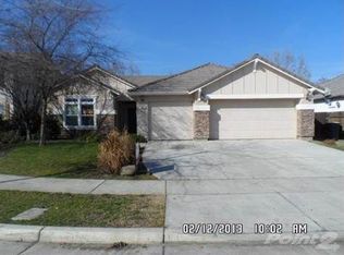 3611 N Silvervale Ct, Visalia, CA 93291