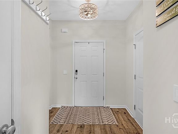 3rd image of 35 W.W. Winn Avenue