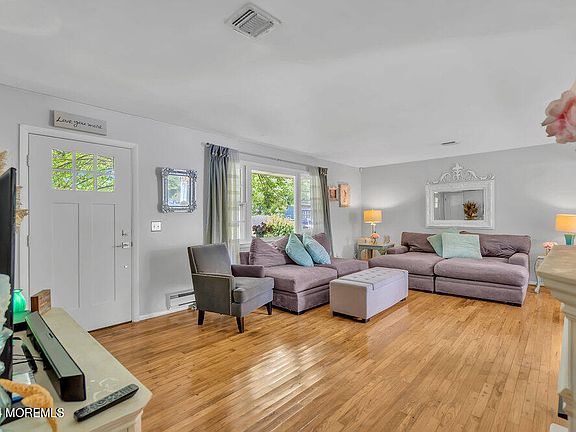 5th image of 1533 8th Avenue