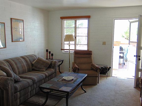 4th image of 210 W Camino Manzana