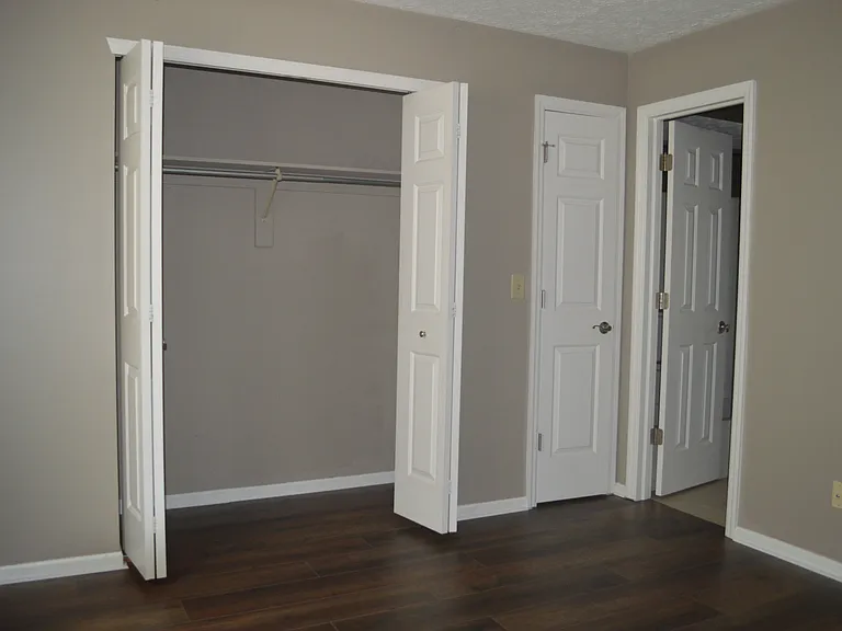 2744 Greystone Dr #D — Photo 18