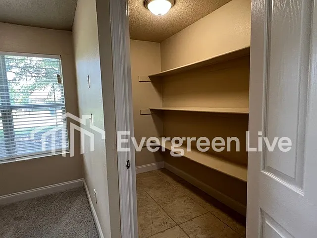 206 Swing Ct — Photo 13