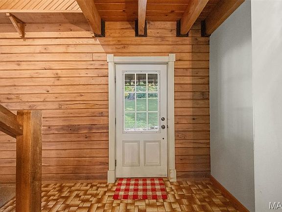 4th image of 6111 Old Antonia Rd