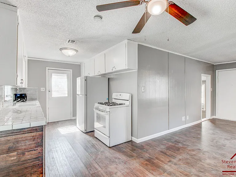 1806 NW Lincoln Ave — Photo 12
