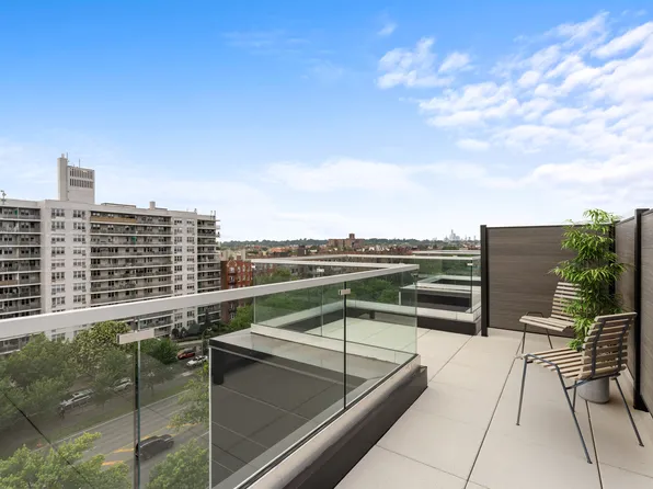 379 Ocean Parkway image 20 of 23