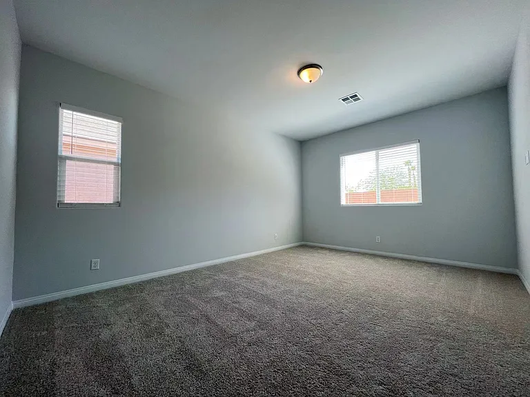5870 Steinbeck Valley St — Photo 6