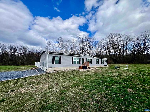 3rd image of 408 Sandy Ridge Rd