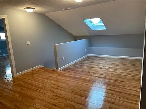 90 Fernwood Ave #2 — Photo 8