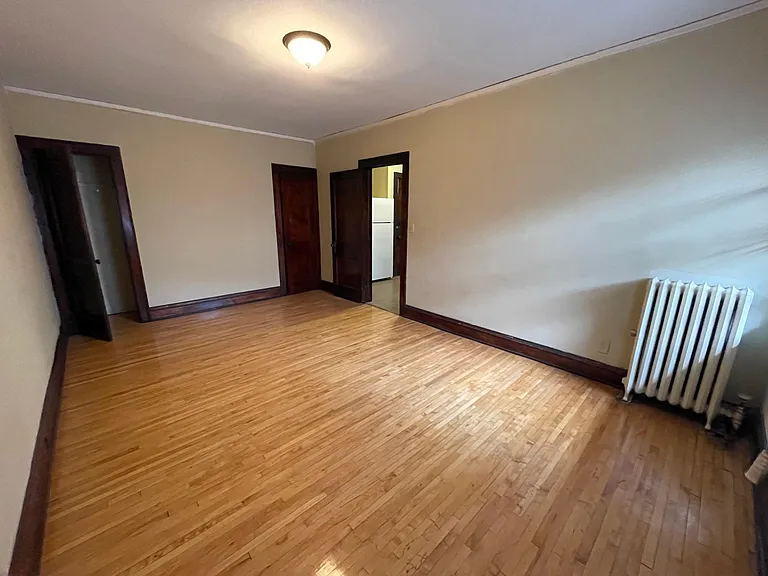 517 Asbury St #9 — Photo 10