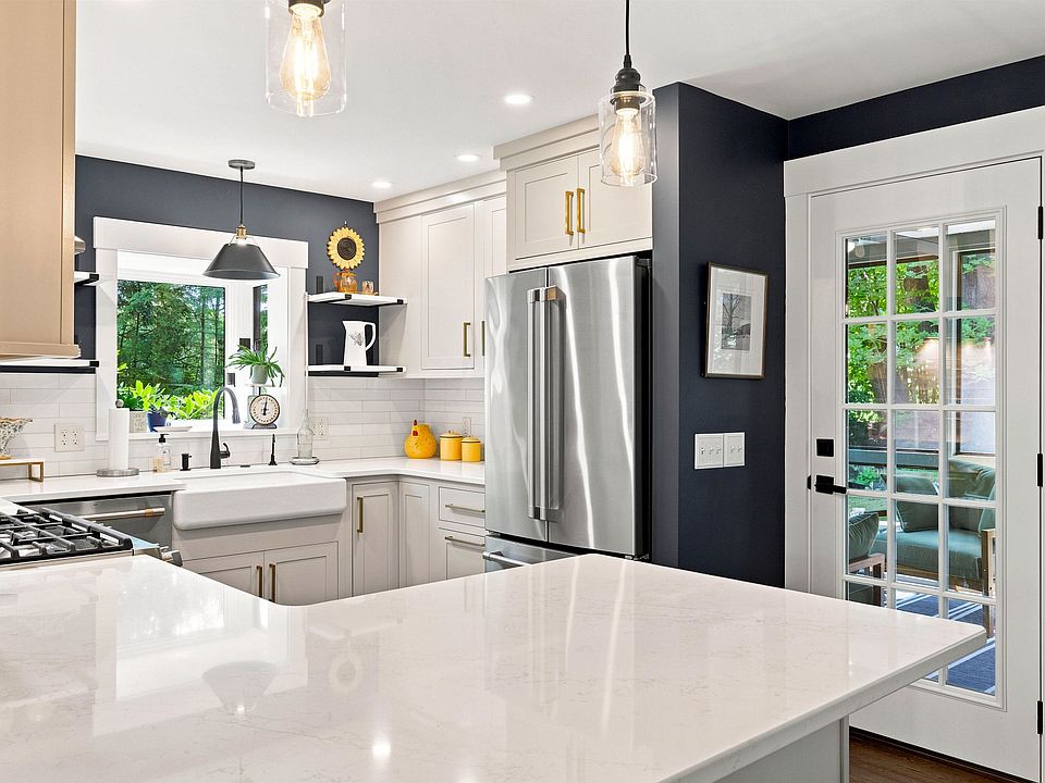 1st image of 16 Eagle Ridge Road #1