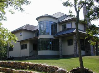 12 Penn Dr, Montauk, NY 11954