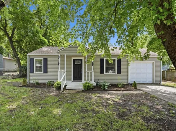 11505 E 75th St, Raytown, MO 64138