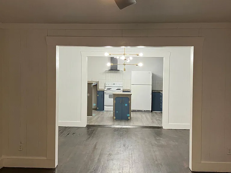 814 Aurel Blvd — Photo 8