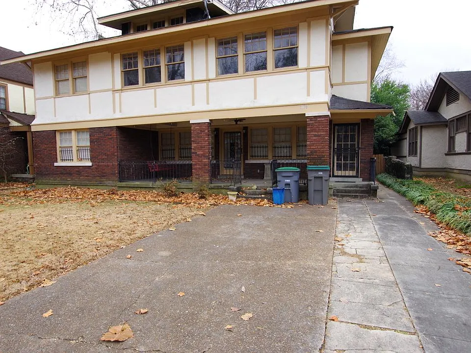 1539 N Pkwy #B