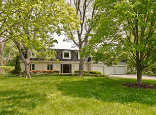 125 N Ridge Rd, Lake Forest, IL 60045