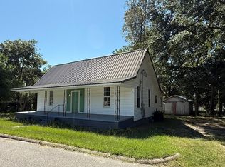 304 Pine St, Brundidge, AL 36010