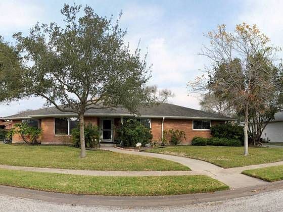 1st image of 330 Williamson Pl
