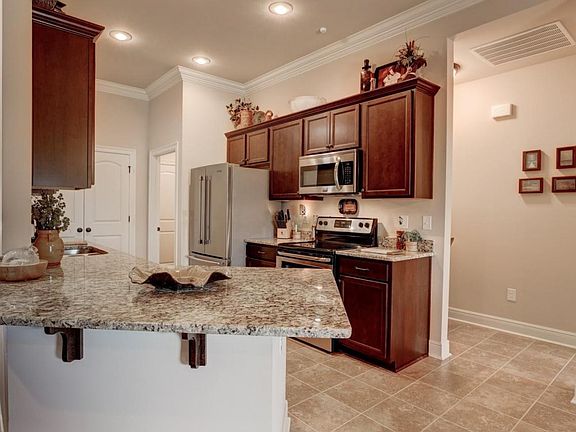 3rd image of 104 Lexi Falls Ln