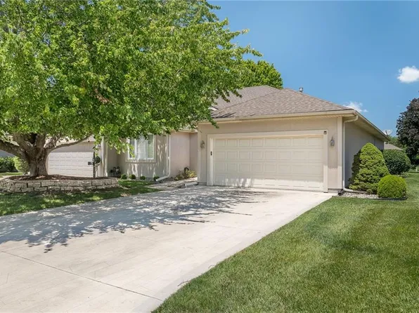 3005 Hirter Dr #A, Saint Joseph, MO 64506