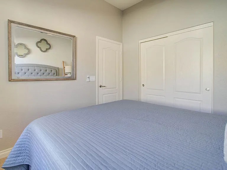 1833 W Periwinkle Way — Photo 33
