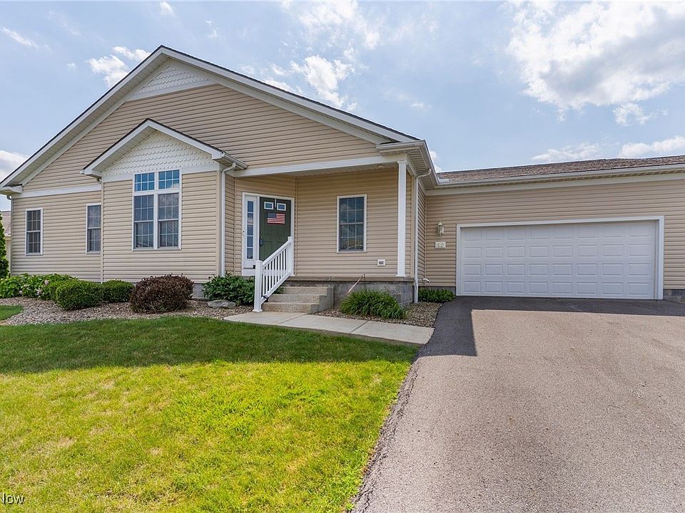 1st image of 42 Heath Dr #42