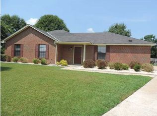 1820 Sanford Dr, Prattville, AL 36066