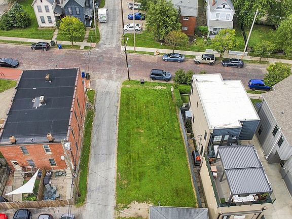 5th image of 243 E 3rd Ave