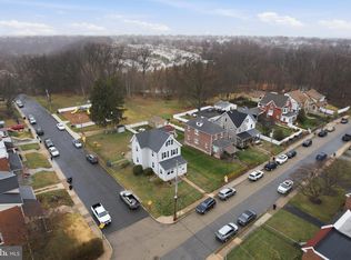 203 Fairview Rd, Clifton Heights, PA 19018