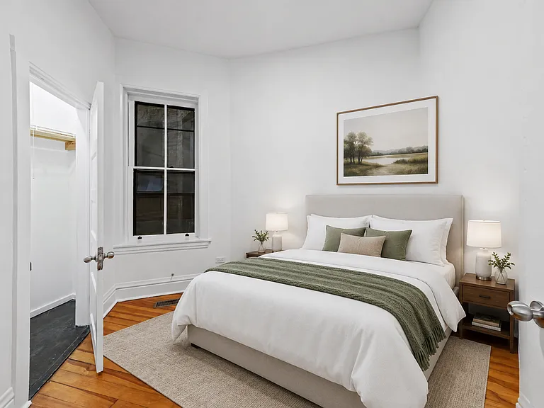 2023 W Roscoe St #1R — Photo 8