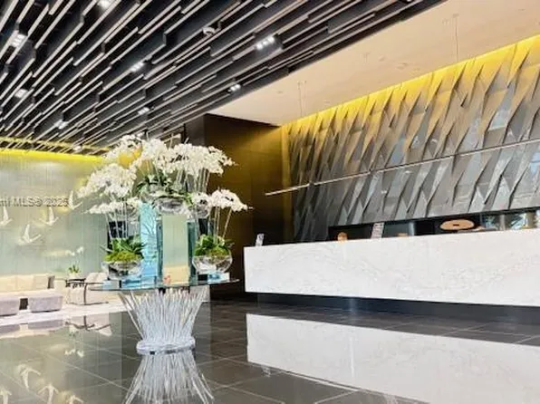 851 NE 1st Ave #3700, Miami, FL 33132