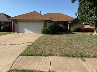 1713 Victoria Dr, Edmond, OK 73003