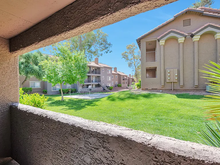 2750 S Durango Dr — Photo 48
