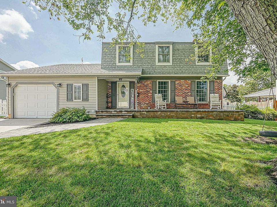 1st image of 368 Roberts Dr
