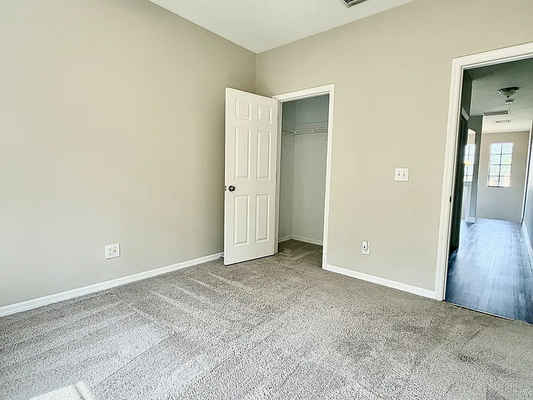 1050 Blackwater Dr #1 — Photo 22