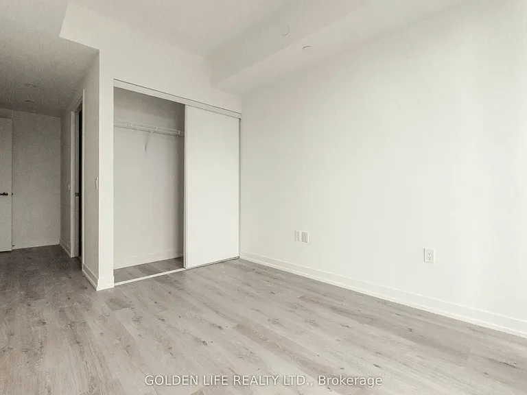 138 Downes St E #5606 — Photo 5