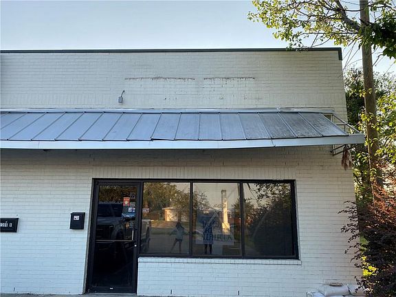2nd image of 1306 Sampson St
